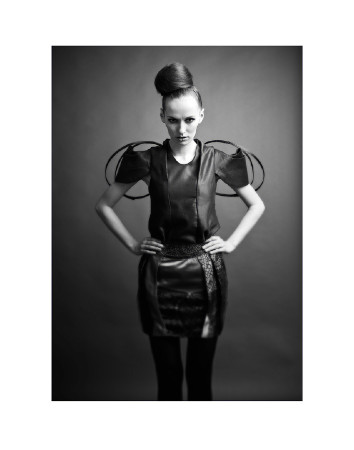 Photo: DONG-HA CHOE | PHOTOGRAPHY | Fashion: Yvonne Ziemens | Models: @Izaio | H&M: Anja Kieselbach