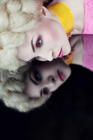 Foto : Caroline-Zenker-Photography, Schmuck & Accessoires : Perlensäue, H&M : Anja Kieselbach, Model : Victoria Vi